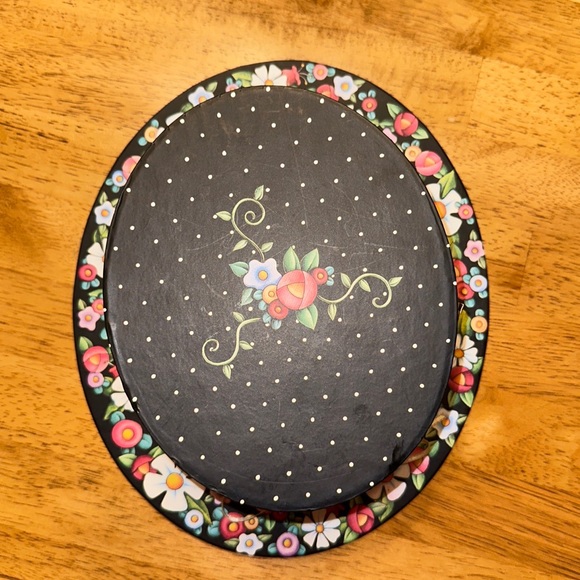 MARY ENGELBREIT LARGE FLORAL & BOW HAT And STORAGE BOX 10.5" X 9" X 3" W/tag - Picture 5 of 8